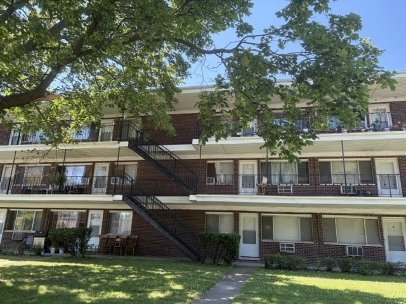 1635 Sunset Avenue, exterior