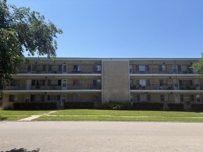1715 Longview Road, exterior